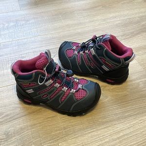 KEEN Koven Little Girl’s Hiking Boots Size 12 NWOT OR BOX